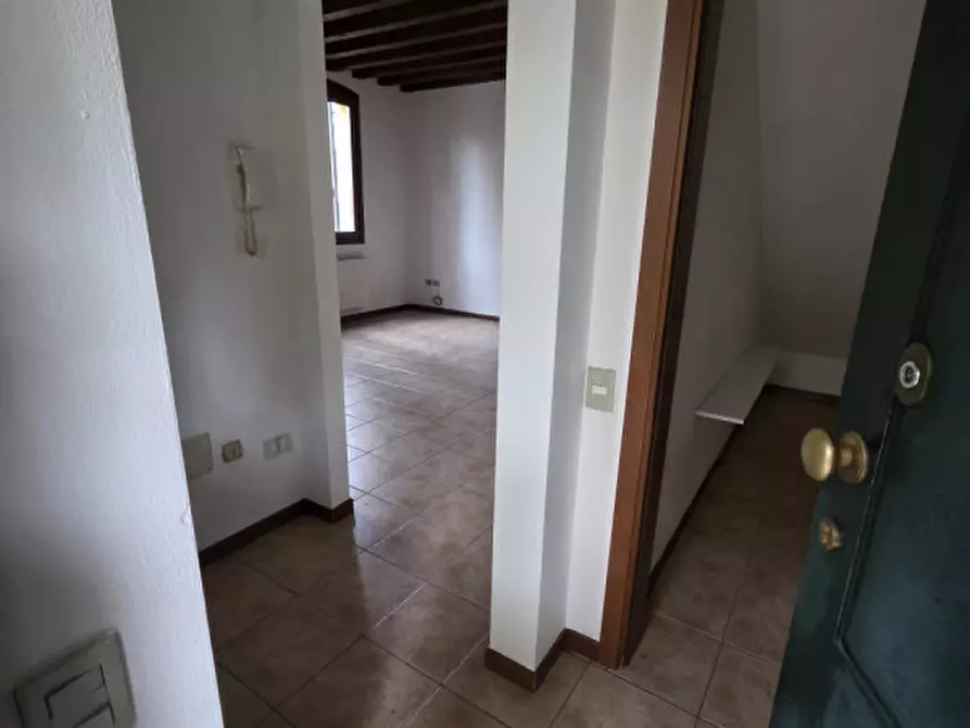 Immagine 2 di Appartamento in vendita  in via michele sanmicheli, 7/g a Padova