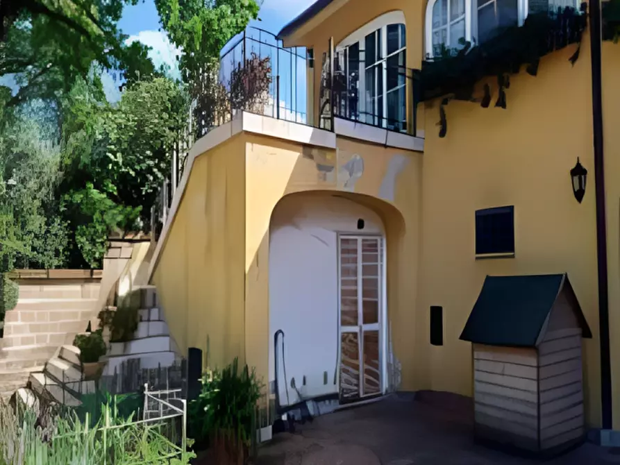 Immagine 4 di Villa in vendita  in Via Dei Boschi a Sutri