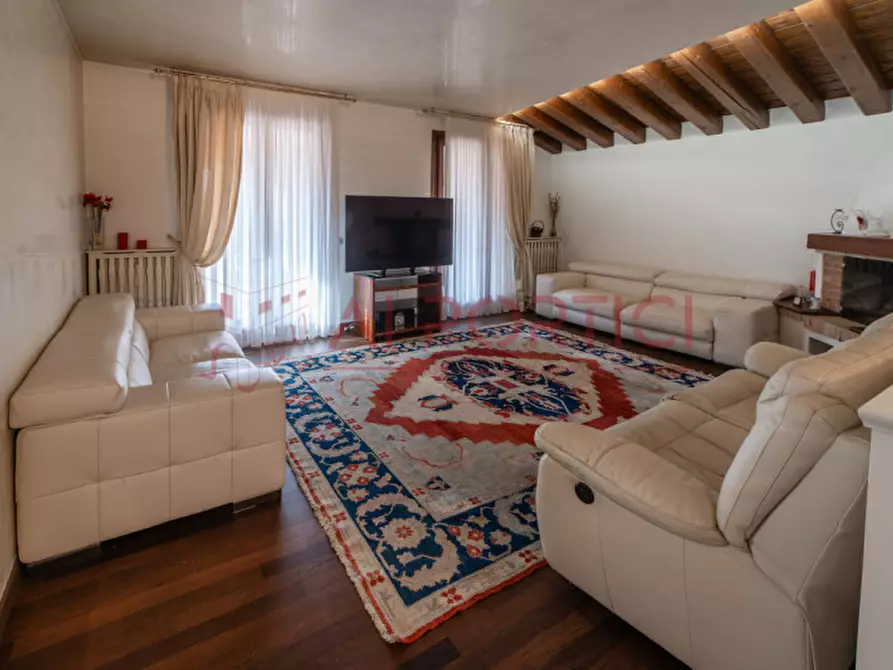 Immagine 10 di Villa in vendita  in via martin luther king a Sant'angelo Di Piove Di Sacco
