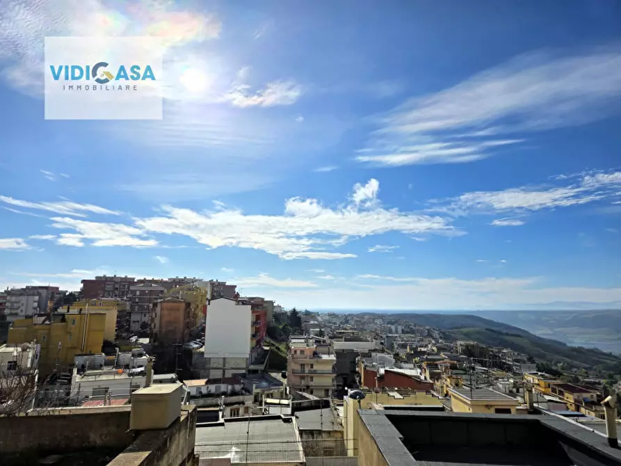 Immagine 14 di Appartamento in vendita  in Via Gioacchino Rossini 28 a Montescaglioso