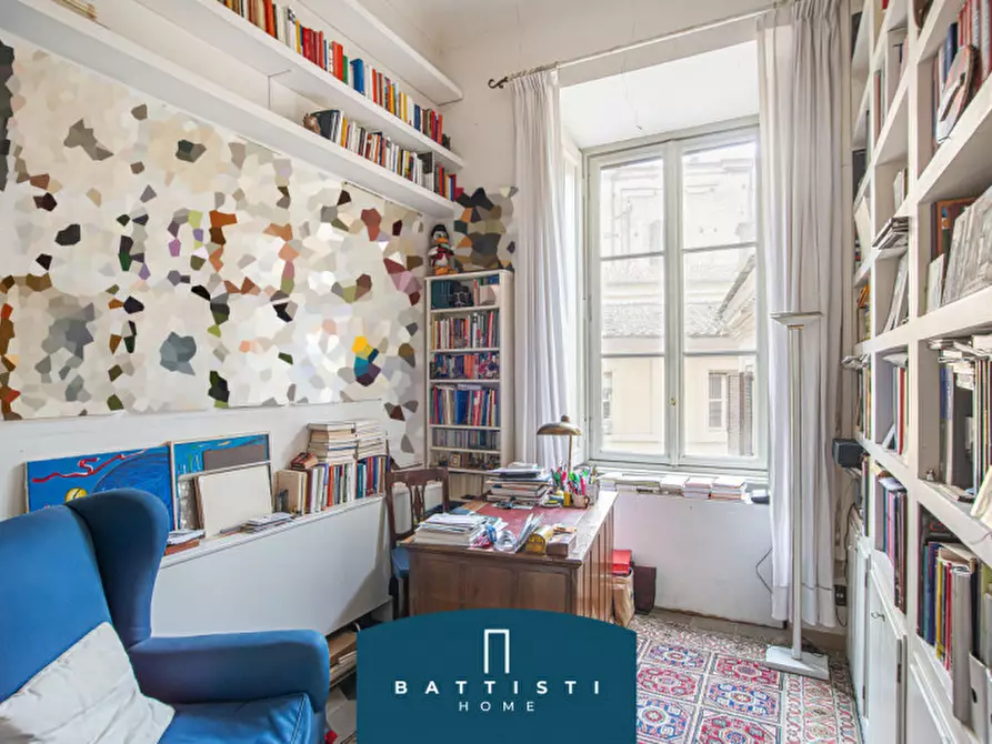 Immagine 17 di Appartamento in vendita  in Via Arenula a Roma