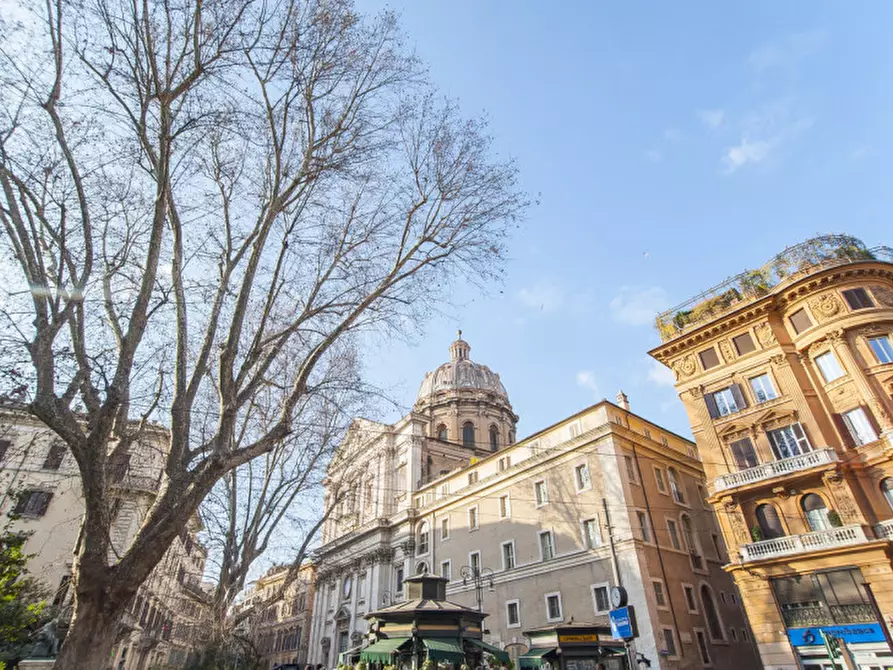Immagine 31 di Appartamento in vendita  in Via Arenula a Roma