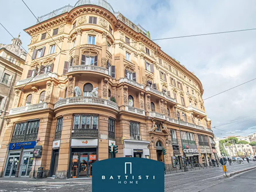 Immagine 32 di Appartamento in vendita  in Via Arenula a Roma