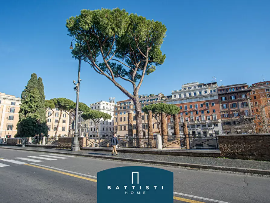 Immagine 36 di Appartamento in vendita  in Via Arenula a Roma