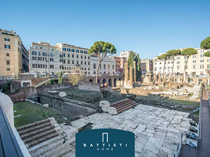 Immagine 35 di Appartamento in vendita  in Via Arenula a Roma