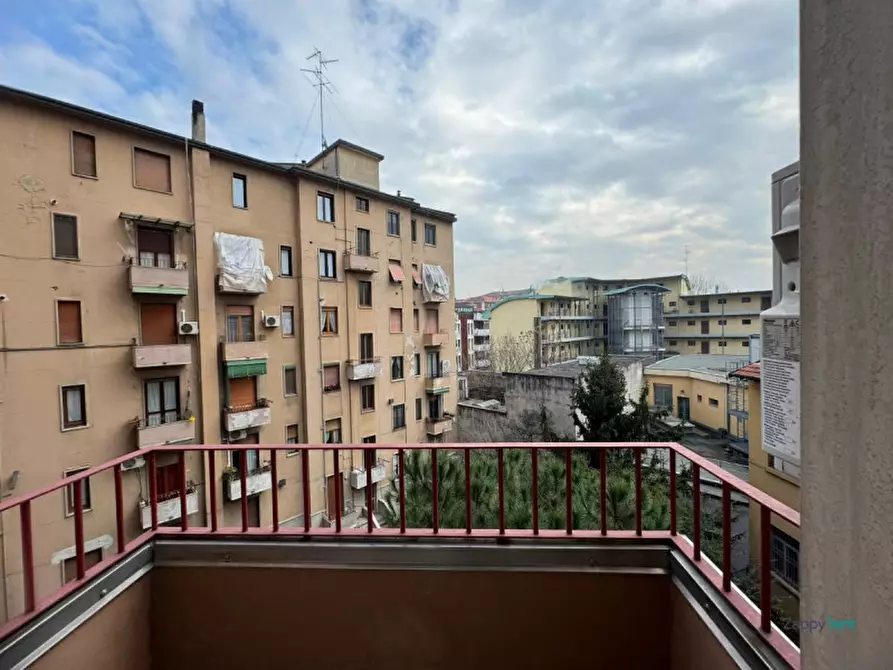 Immagine 17 di Appartamento in affitto  in Viale Lucania, 8 a Milano