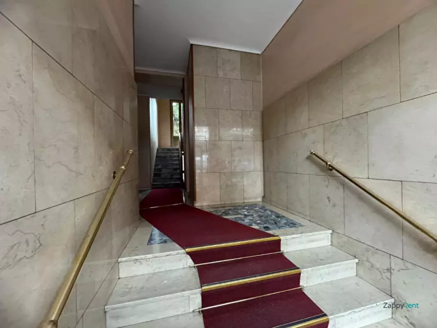 Immagine 18 di Appartamento in affitto  in Viale Lucania, 8 a Milano