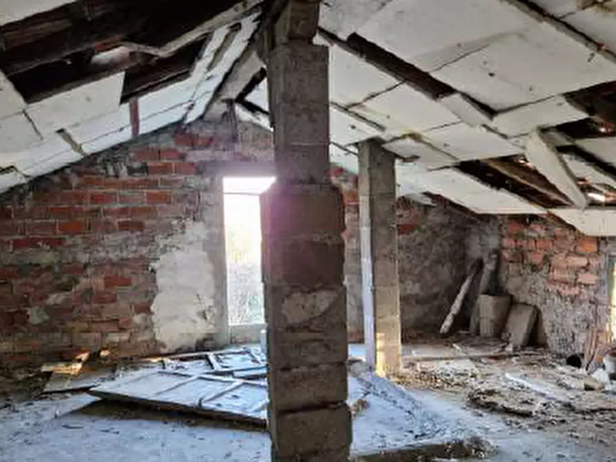 Immagine 2 di Casa indipendente in vendita  in Via Pieve, 4 a Fontanafredda