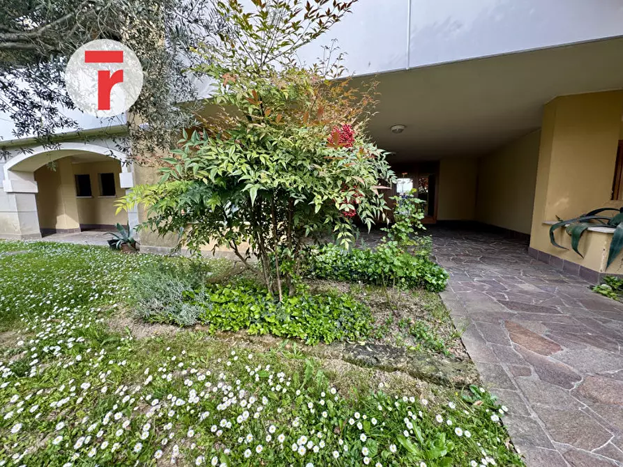 Immagine 17 di Appartamento in vendita  in via volta a Campodarsego