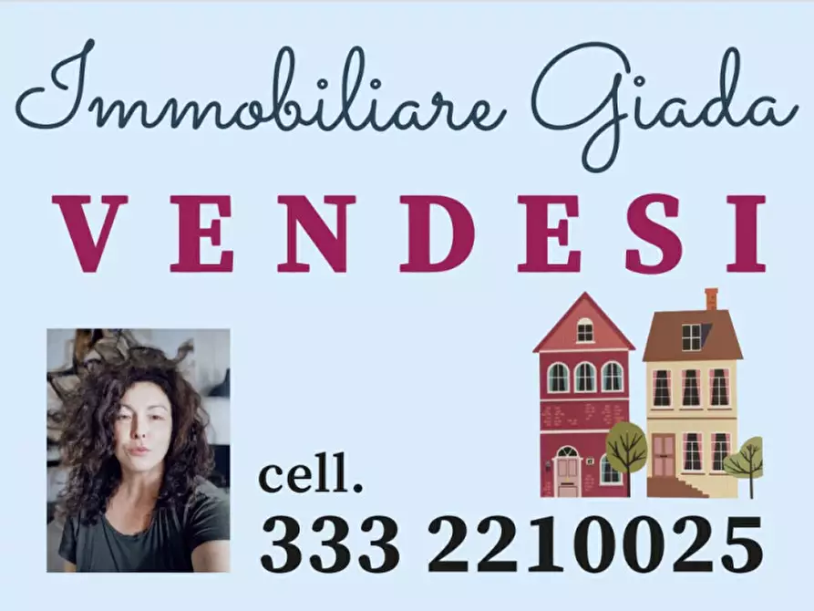 Immagine 1 di Villa in vendita  a Vittorio Veneto