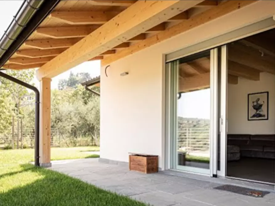 Immagine 5 di Villa in vendita  a Vittorio Veneto