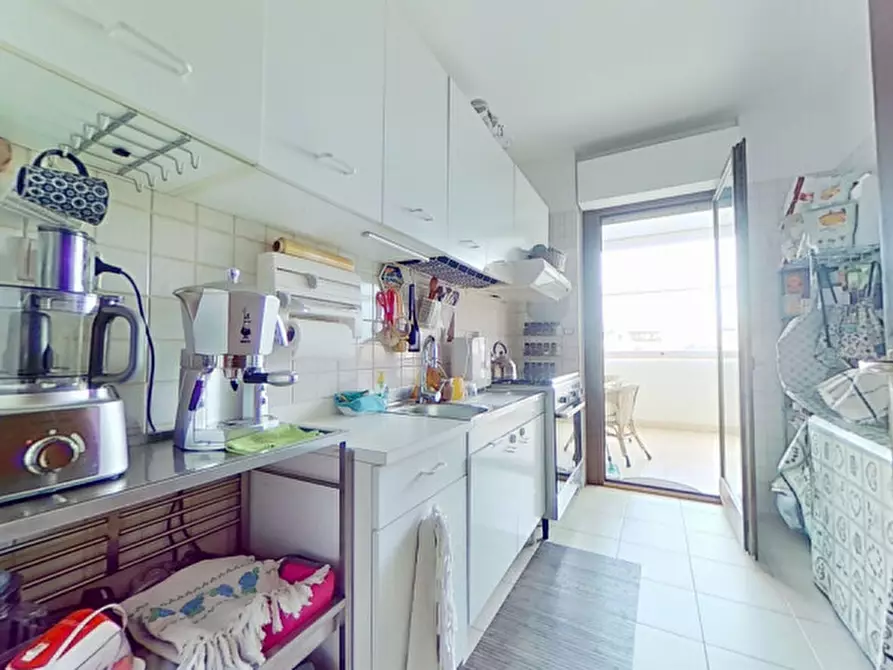 Immagine 8 di Appartamento in affitto  in Via Giuseppe Berto a Roma