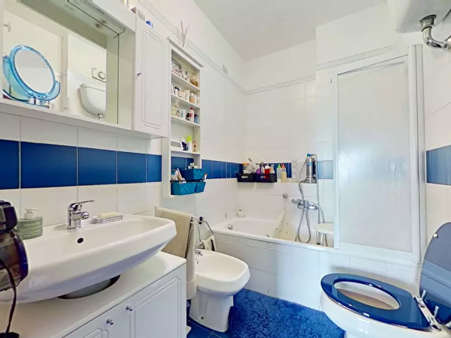 Immagine 11 di Appartamento in affitto  in Via Giuseppe Berto a Roma