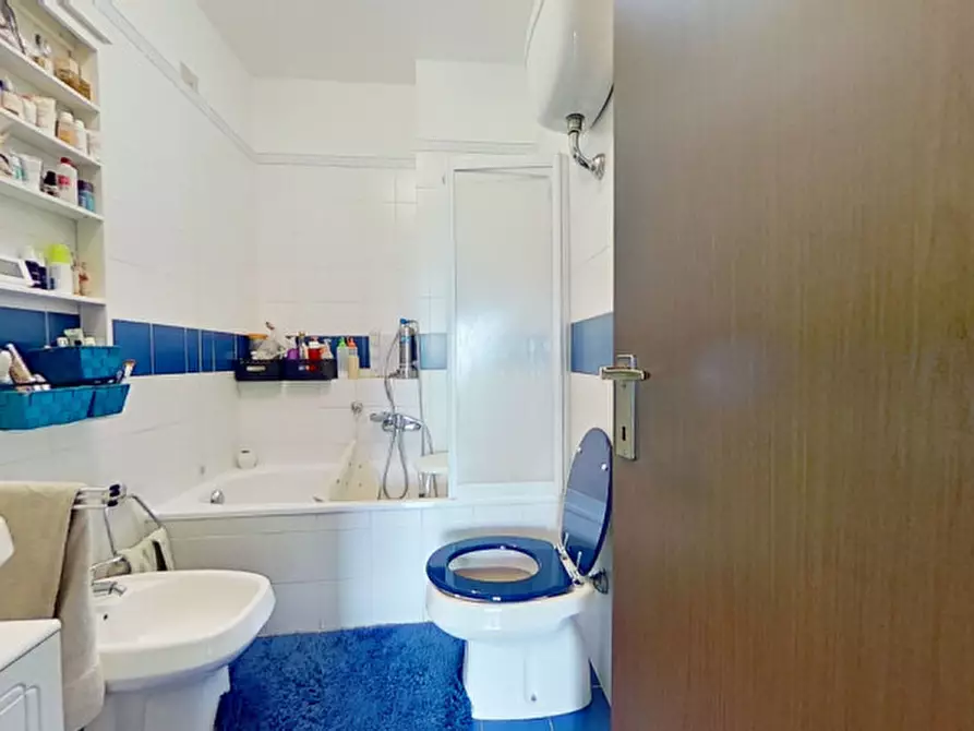 Immagine 12 di Appartamento in affitto  in Via Giuseppe Berto a Roma