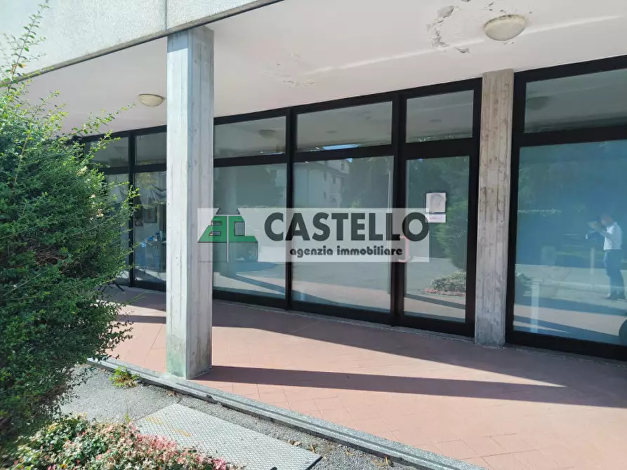 Immagine 1 di Negozio in affitto  in Viale della Rimembranza 35 a Limena