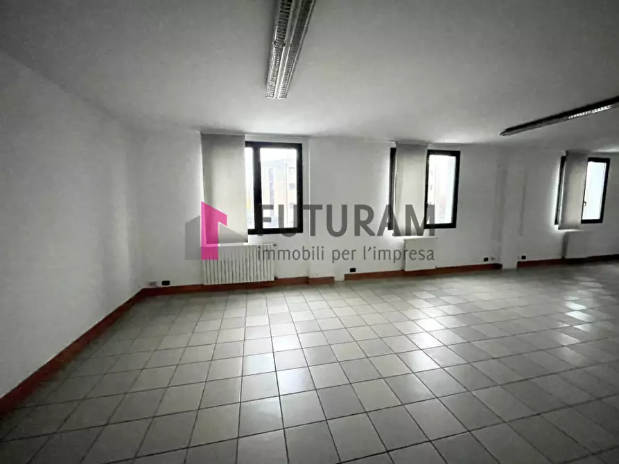 Immagine 3 di Ufficio in affitto  in VIA LONGHIN 1 a Padova