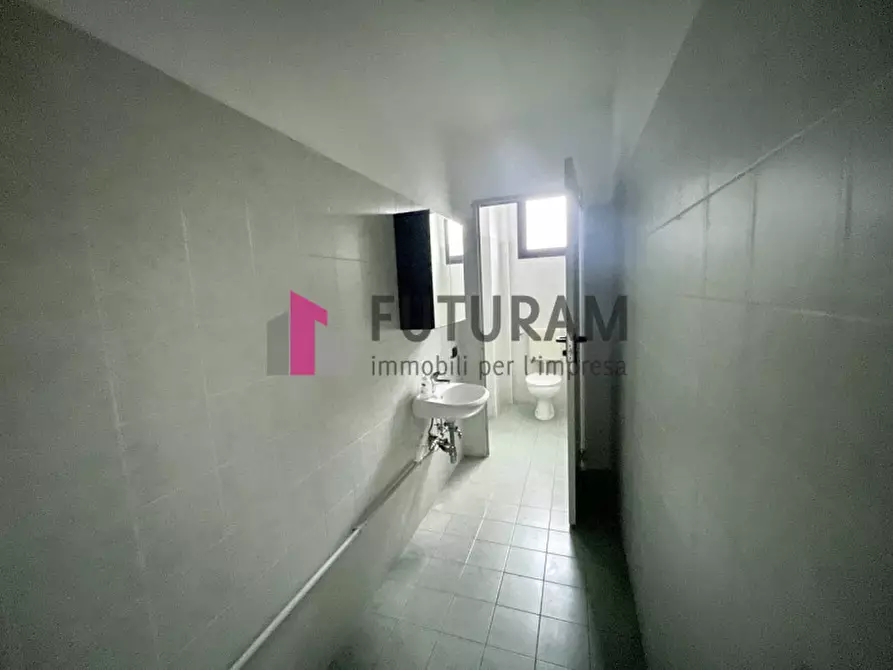 Immagine 5 di Ufficio in affitto  in VIA LONGHIN 1 a Padova