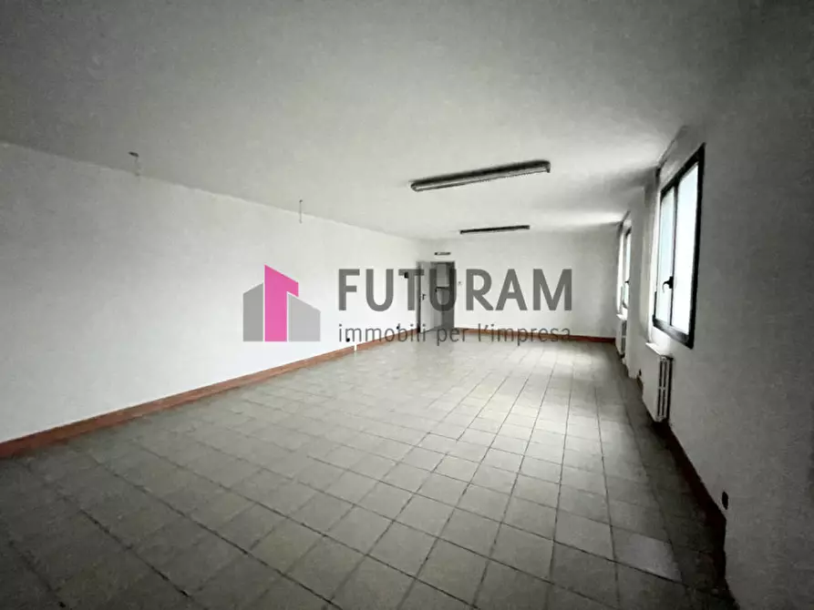 Immagine 8 di Ufficio in affitto  in VIA LONGHIN 1 a Padova