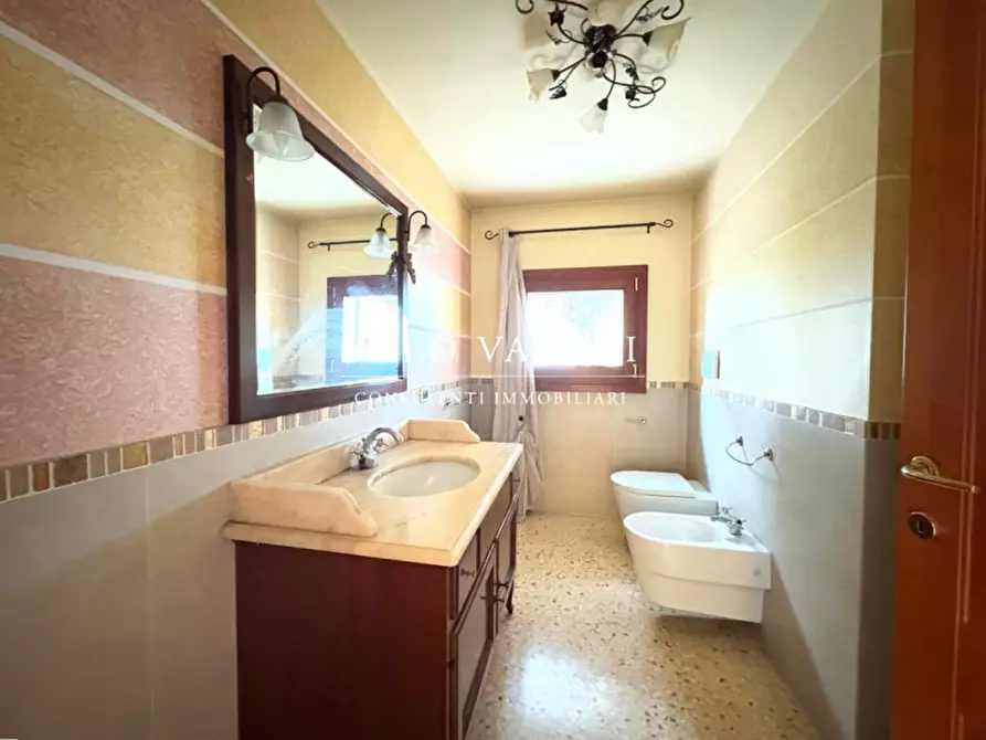 Immagine 5 di Casa bifamiliare in vendita  a Loreggia