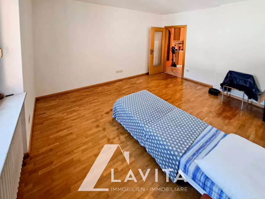 Immagine 4 di Appartamento in vendita  in St. Andreas Platz a Salorno .Salurn.