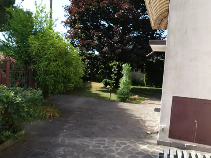 Immagine 1 di Casa indipendente in vendita  a Selvazzano Dentro