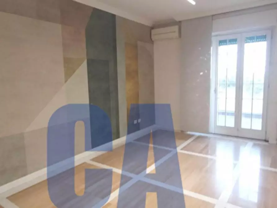 Immagine 2 di Ufficio in affitto  in PIAZZA DUCA D'AOSTA a Milano