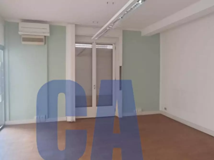 Immagine 3 di Ufficio in affitto  in PIAZZA DUCA D'AOSTA a Milano