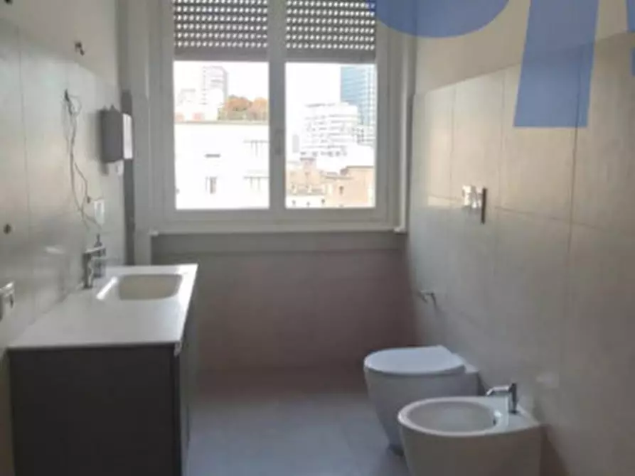 Immagine 23 di Ufficio in affitto  in PIAZZA DUCA D'AOSTA a Milano