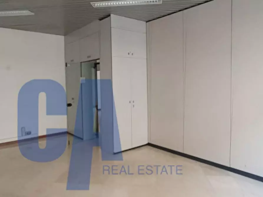 Immagine 10 di Ufficio in affitto  in PIAZZA DUCA D'AOSTA a Milano