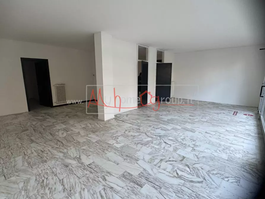 Immagine 7 di Negozio in affitto  in Via Campania a Rubano