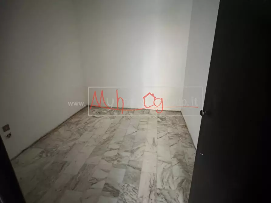 Immagine 19 di Negozio in affitto  in Via Campania a Rubano