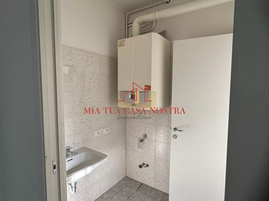 Immagine 6 di Negozio in affitto  in Via Campania a Rubano