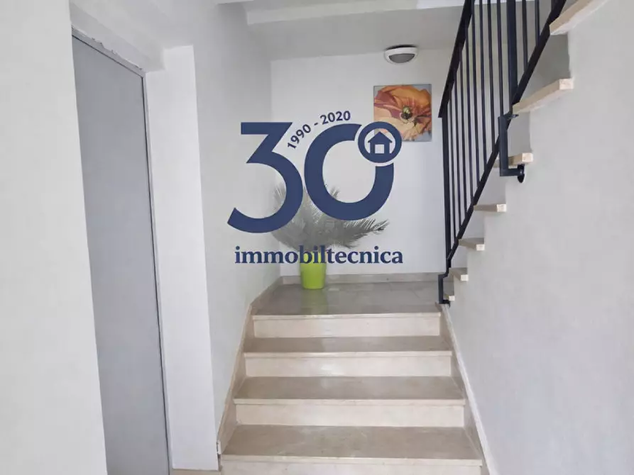 Immagine 11 di Appartamento in vendita  in Via Romana a Arezzo