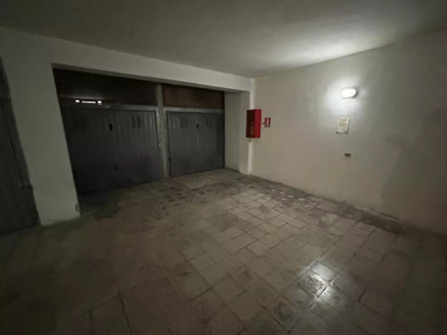 Immagine 7 di Garage in vendita  in Viale Japigia 39 a Lecce