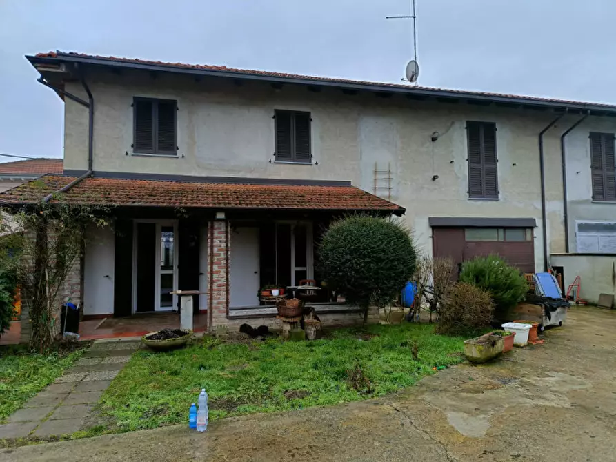 Immagine 1 di Casa indipendente in vendita  in Via Trieste 10 a Bozzole