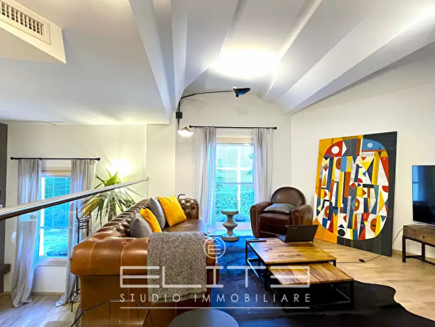 Immagine 1 di Appartamento in vendita  in Via Santa Margherita a Ancona