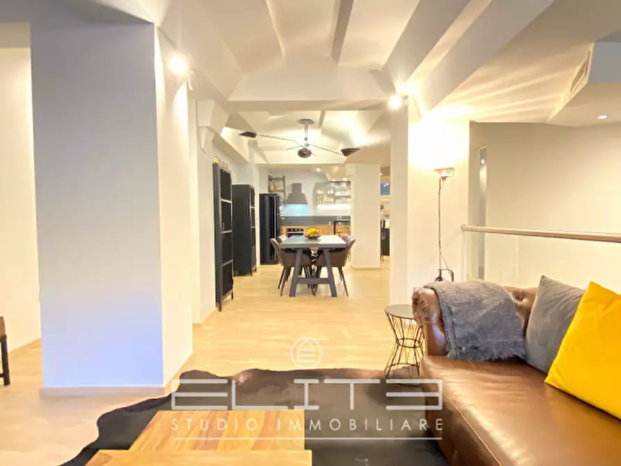 Immagine 7 di Appartamento in vendita  in Via Santa Margherita a Ancona