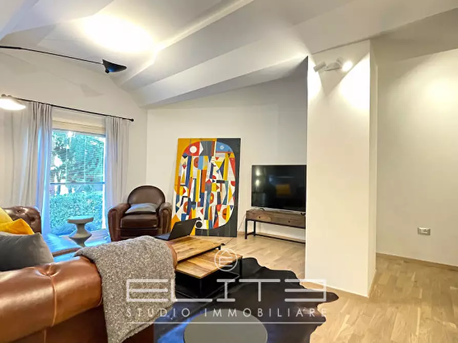 Immagine 10 di Appartamento in vendita  in Via Santa Margherita a Ancona