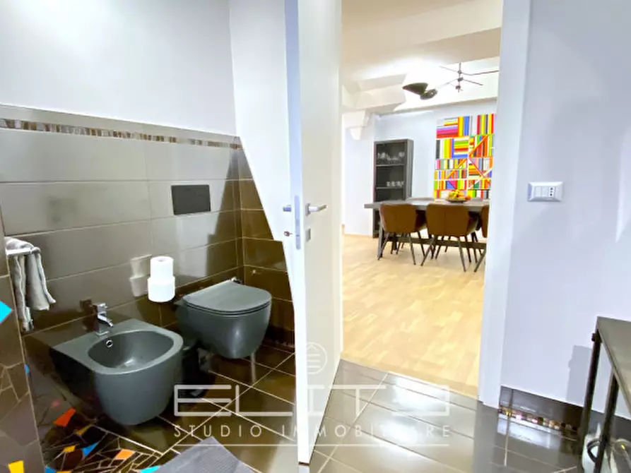 Immagine 15 di Appartamento in vendita  in Via Santa Margherita a Ancona