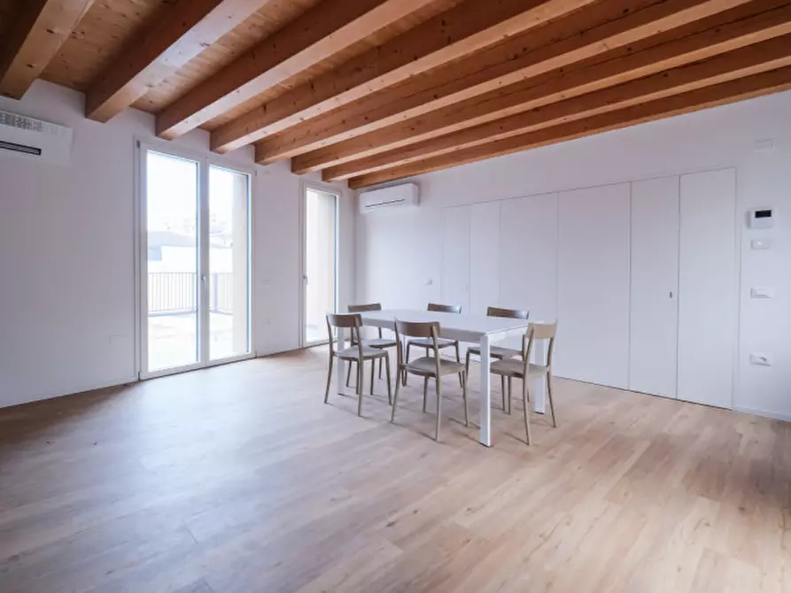 Immagine 1 di Appartamento in affitto  in Piazzale Giuseppe Giusti 6 a Vicenza