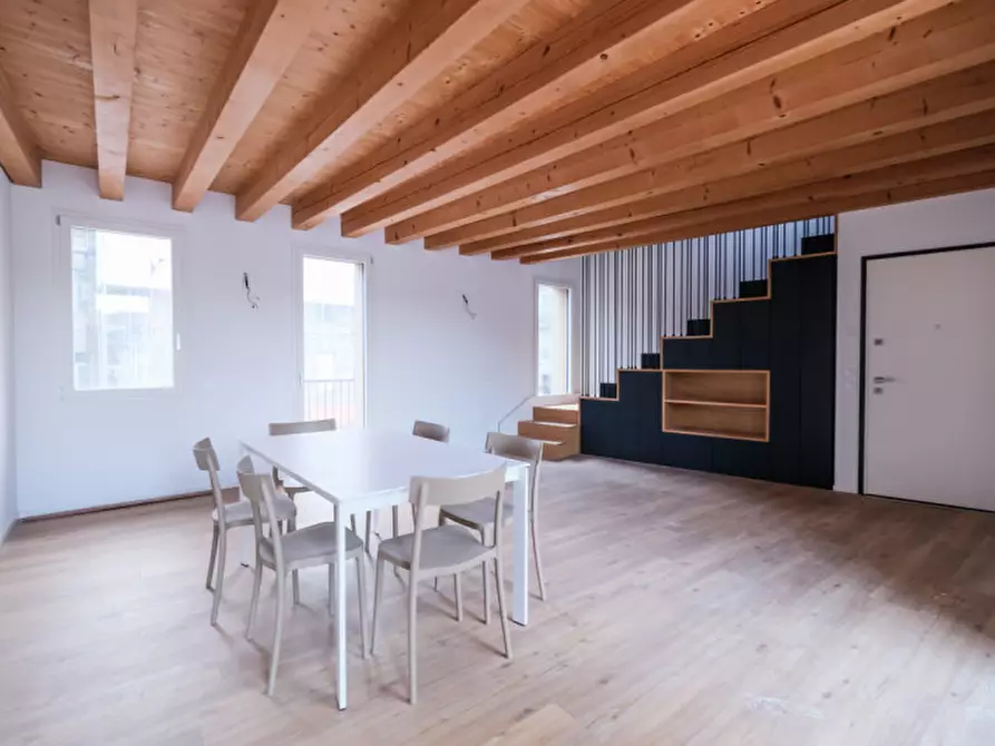 Immagine 3 di Appartamento in affitto  in Piazzale Giuseppe Giusti 6 a Vicenza