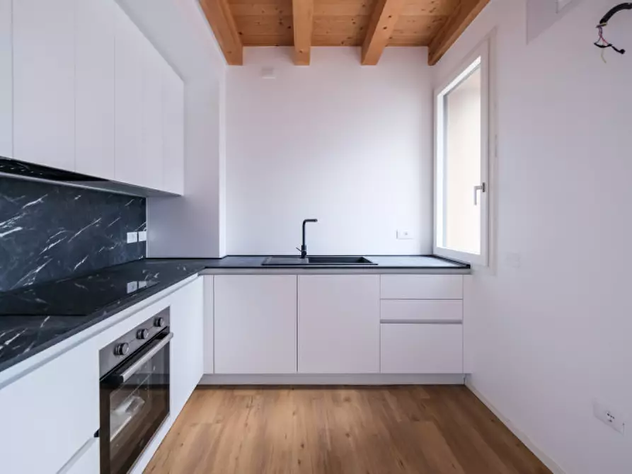 Immagine 6 di Appartamento in affitto  in Piazzale Giuseppe Giusti 6 a Vicenza