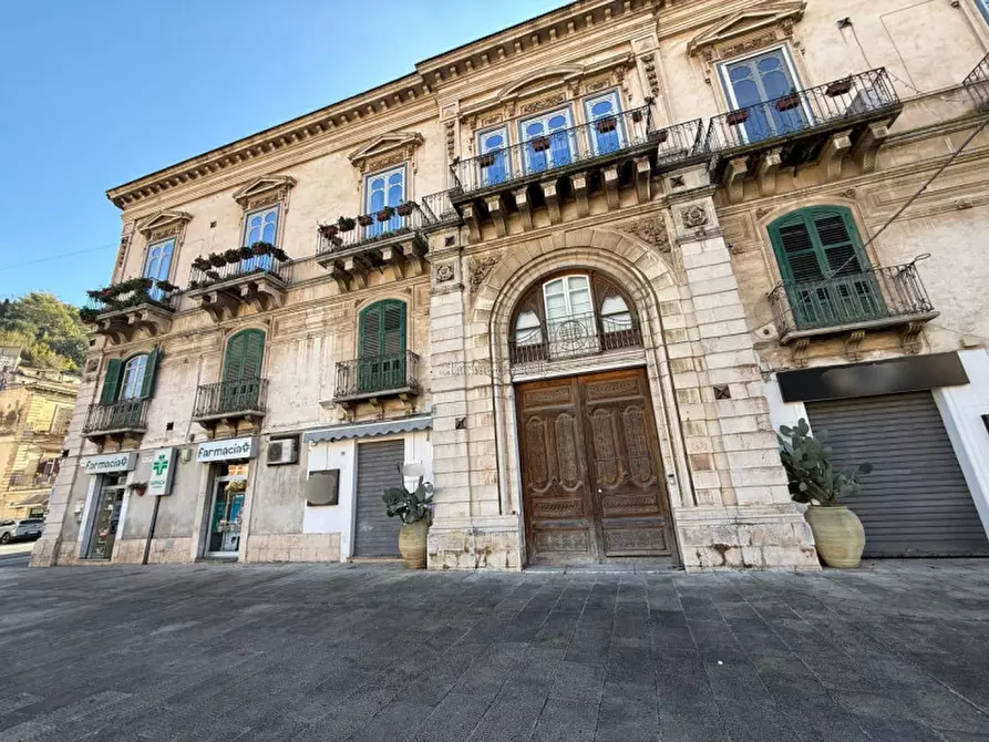 Immagine 21 di Appartamento in vendita  a Modica