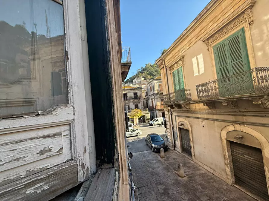 Immagine 70 di Appartamento in vendita  a Modica