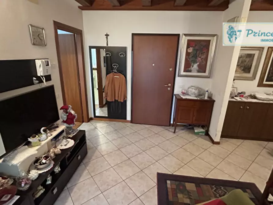 Immagine 2 di Appartamento in vendita  in Via Daniele Manin 1 a Schio