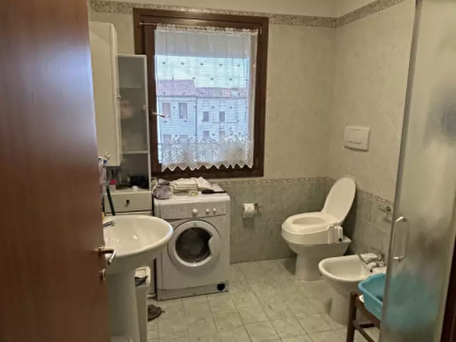 Immagine 6 di Appartamento in vendita  in Via Daniele Manin 1 a Schio