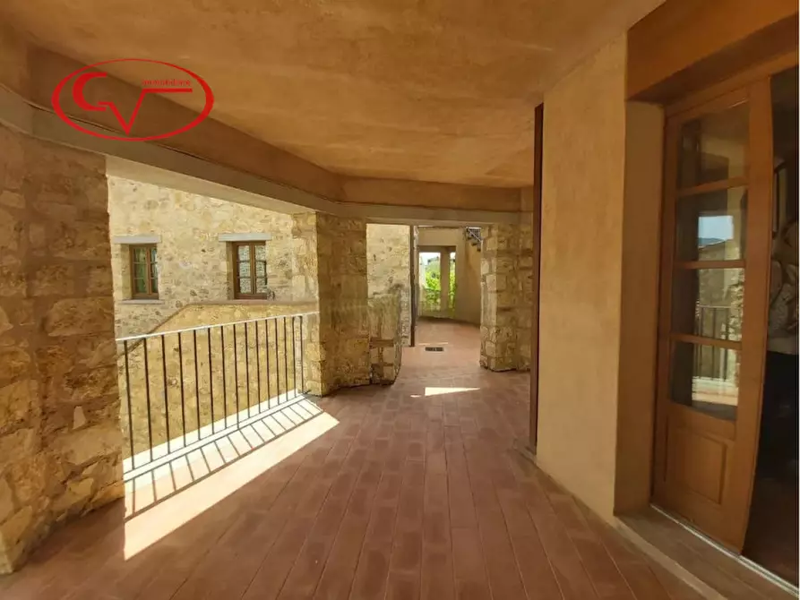 Immagine 1 di Appartamento in vendita  in Via Roma a Gaiole In Chianti