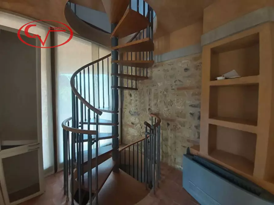 Immagine 3 di Appartamento in vendita  in Via Roma a Gaiole In Chianti