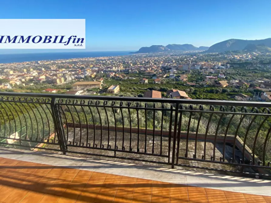 Immagine 1 di Villa in affitto  in VIA CRISTOFORO COLOMBO a Villabate