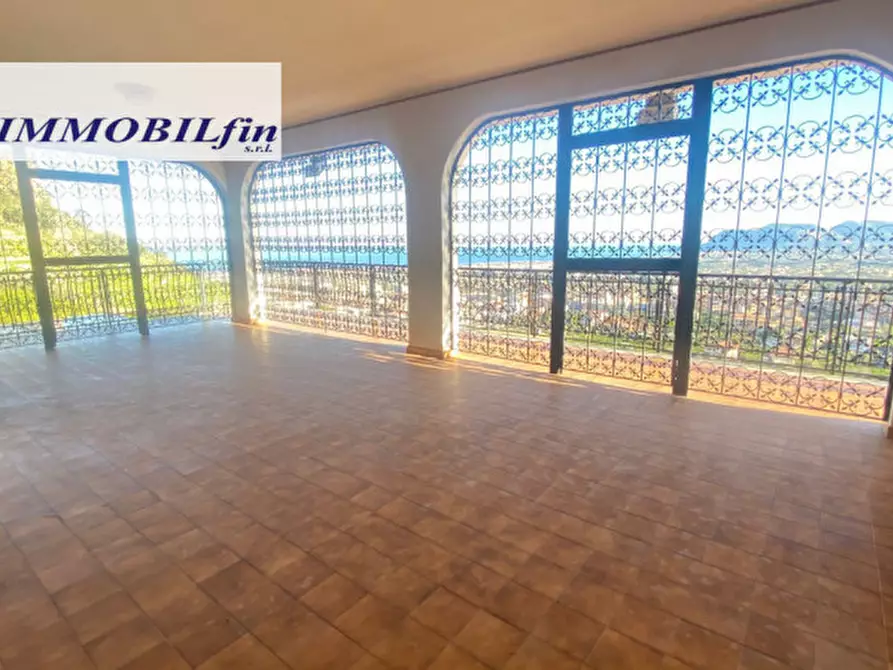 Immagine 10 di Villa in affitto  in VIA CRISTOFORO COLOMBO a Villabate